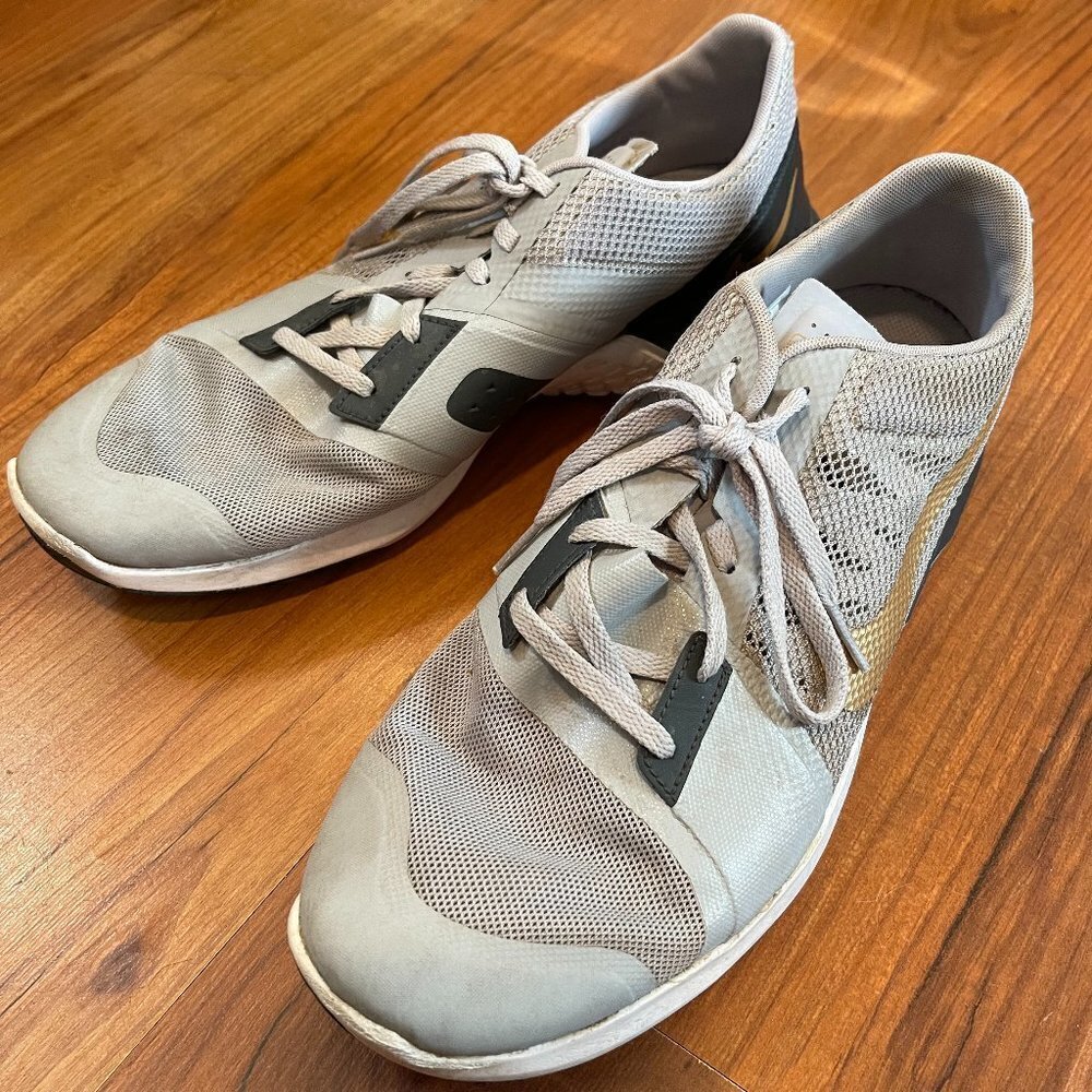 Men's Nike Training Athletic Shoes Size 10